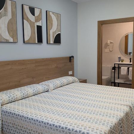Hotel Rural La Plaza Caso Екстер'єр фото
